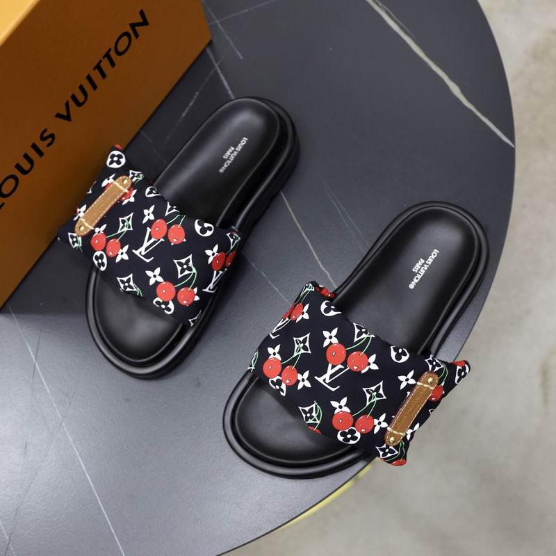 WOMEN SLIPPRES