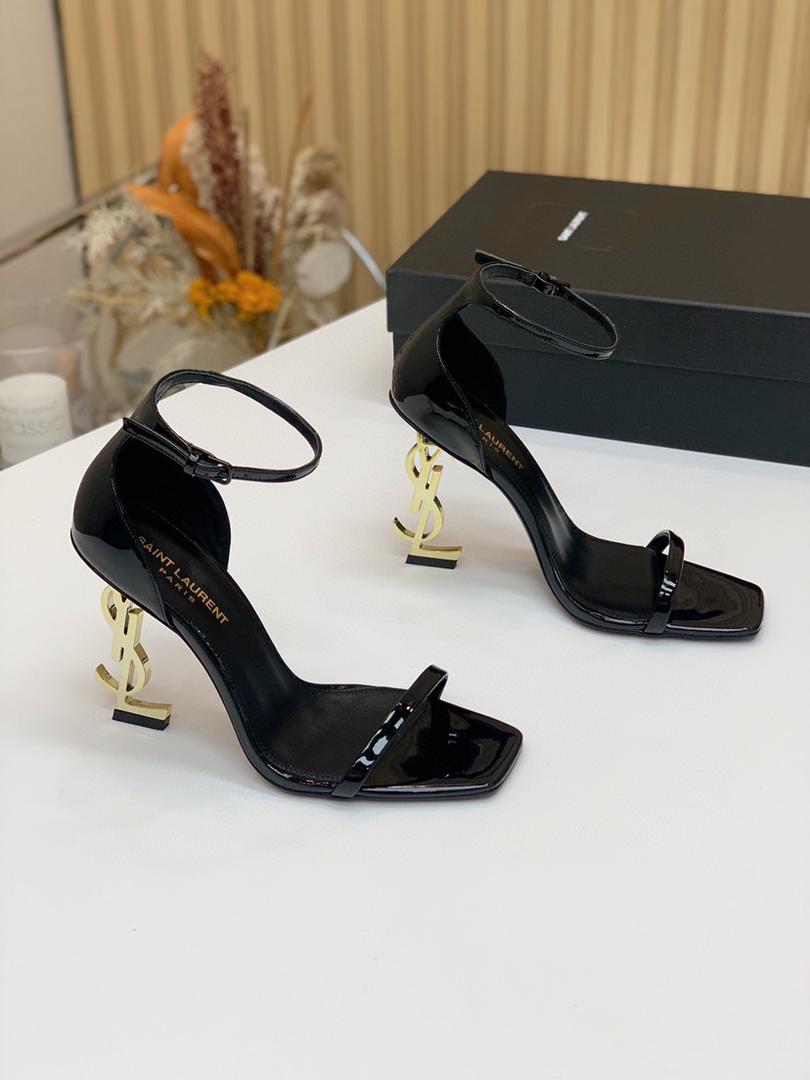 Sculpted Heel Ankle Strap Sandals