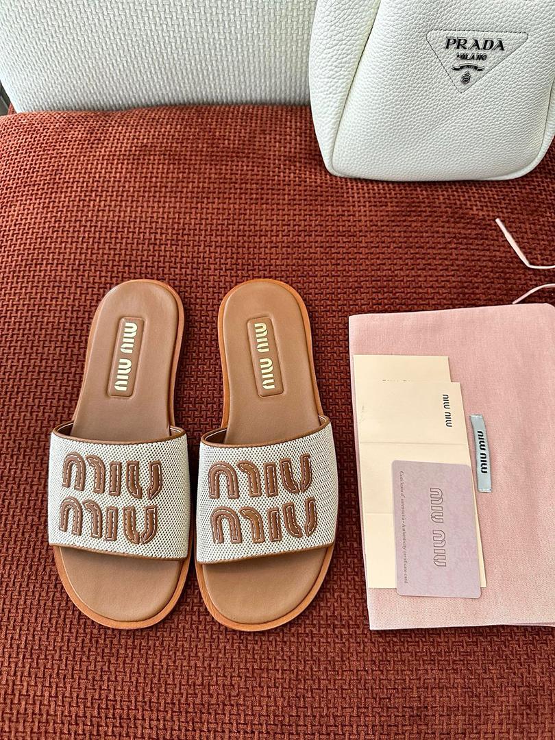 Canvas Logo Comfort Slides