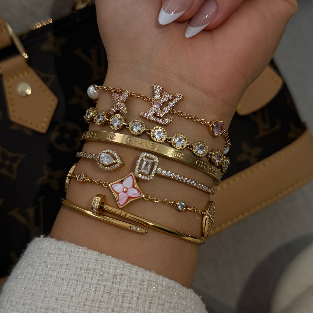 Floral bracelet