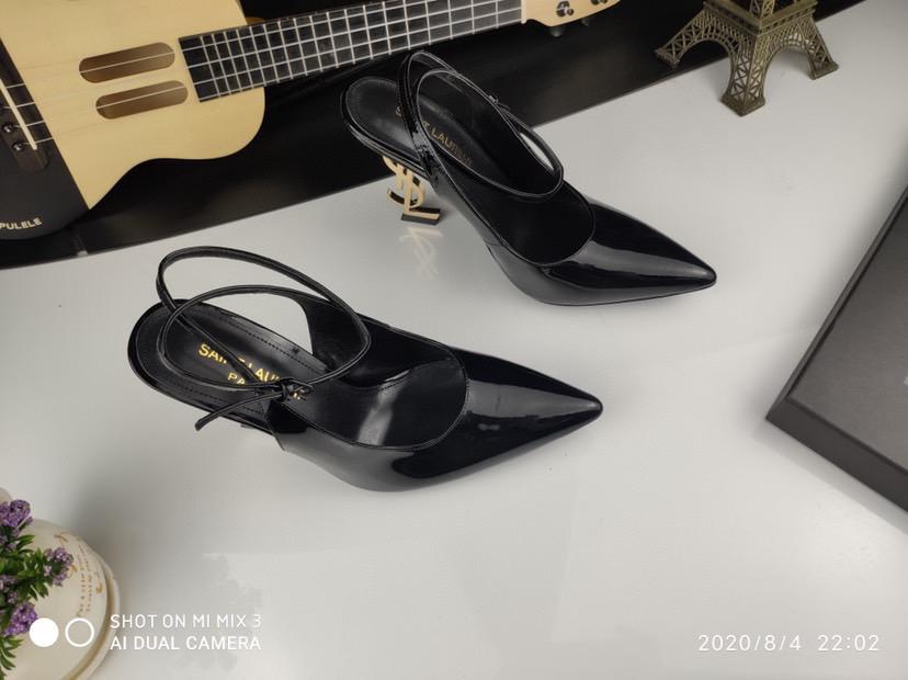 Sculpted Heel Ankle Strap Sandals