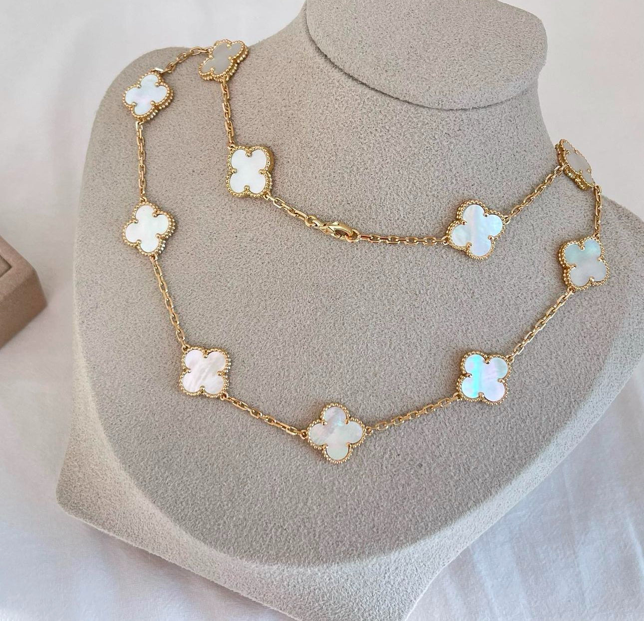 Multi Clover Gold Pearl White VC Necklace