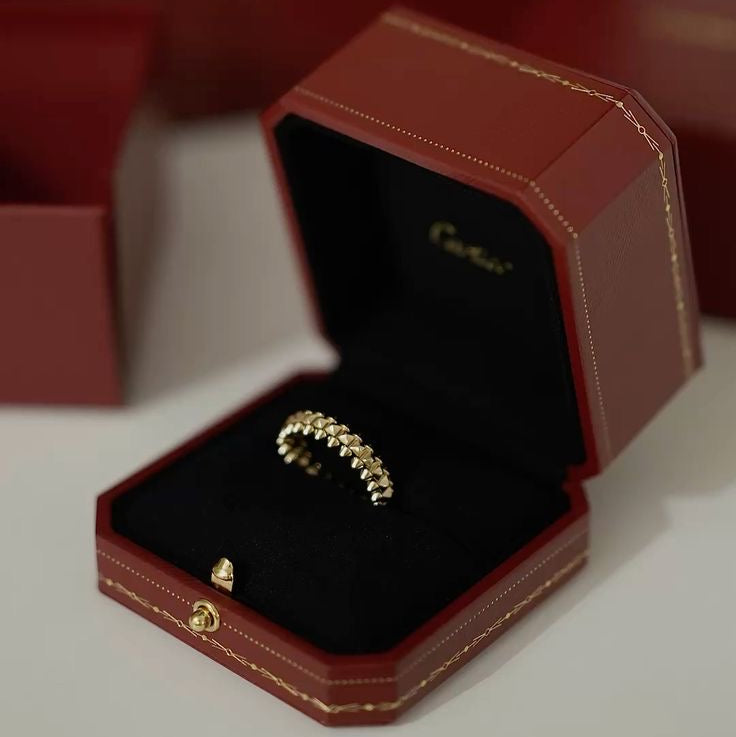 Royal Amor Ring