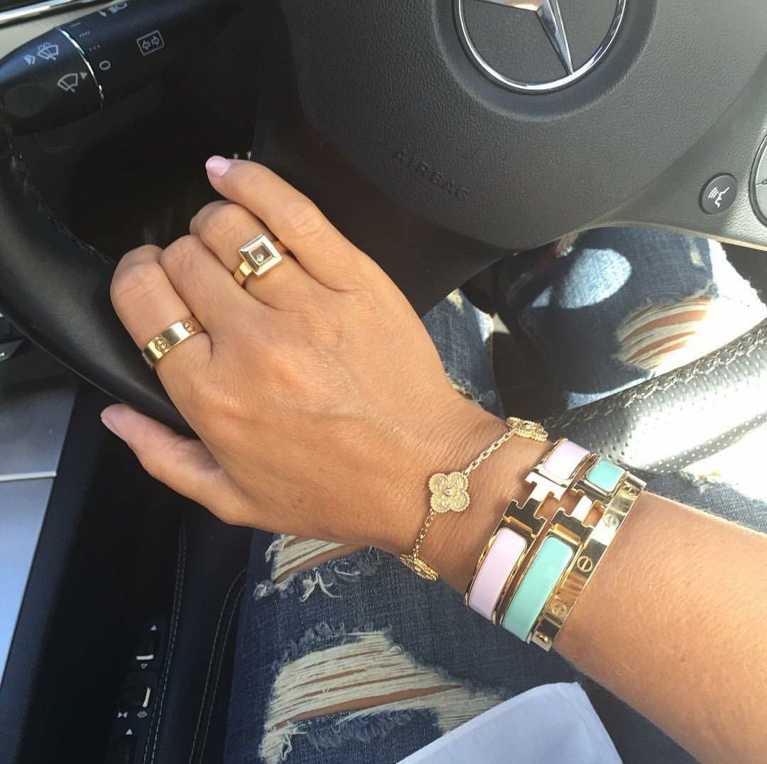 Classy He’mes Bracelet (many colours)