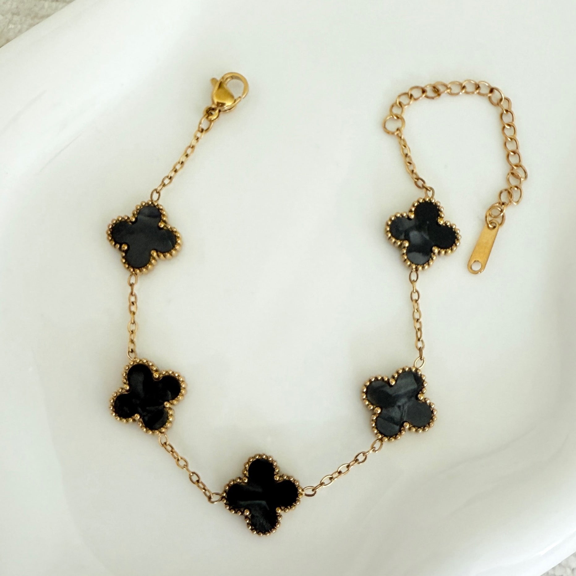 Liora clover bracelet