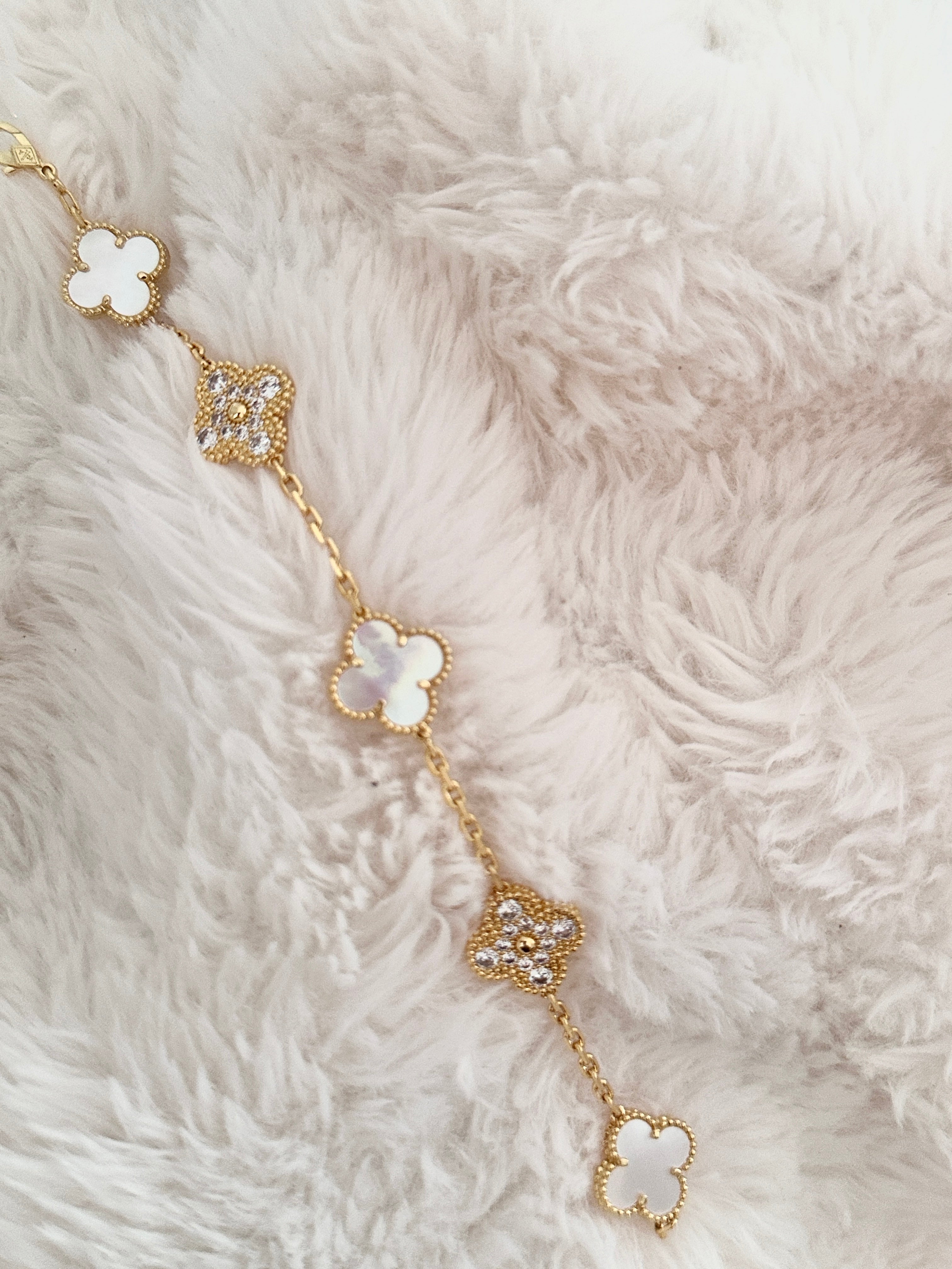 Pearl White Lindsay Bracelet (diamanté & plain)