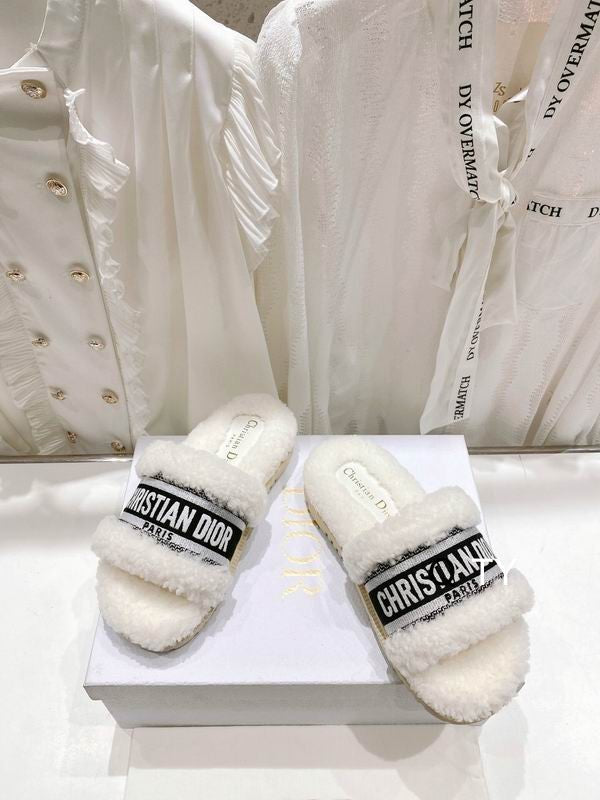 Ivory Plush Cozy Slides