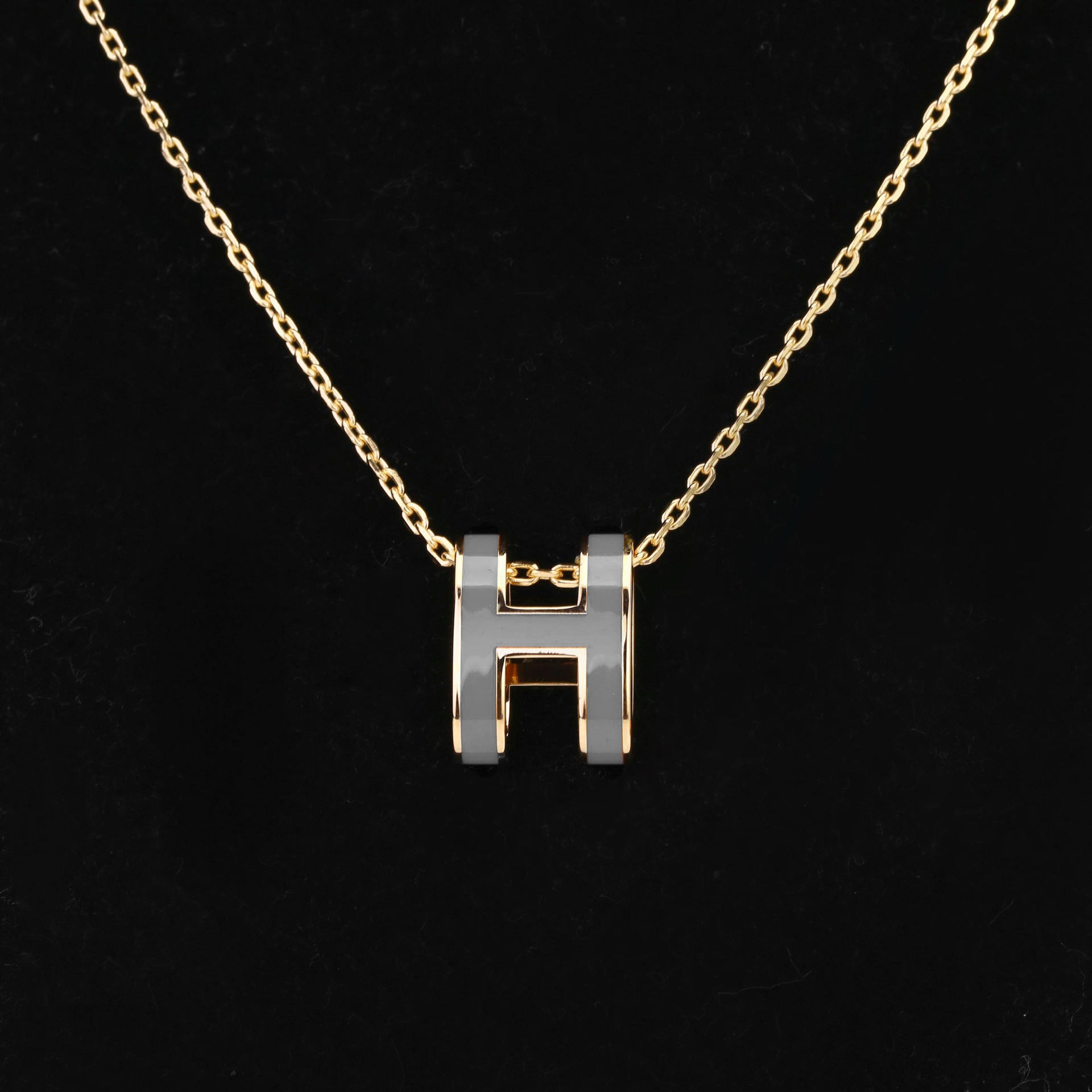 Classy Hemes Necklace (other colours)