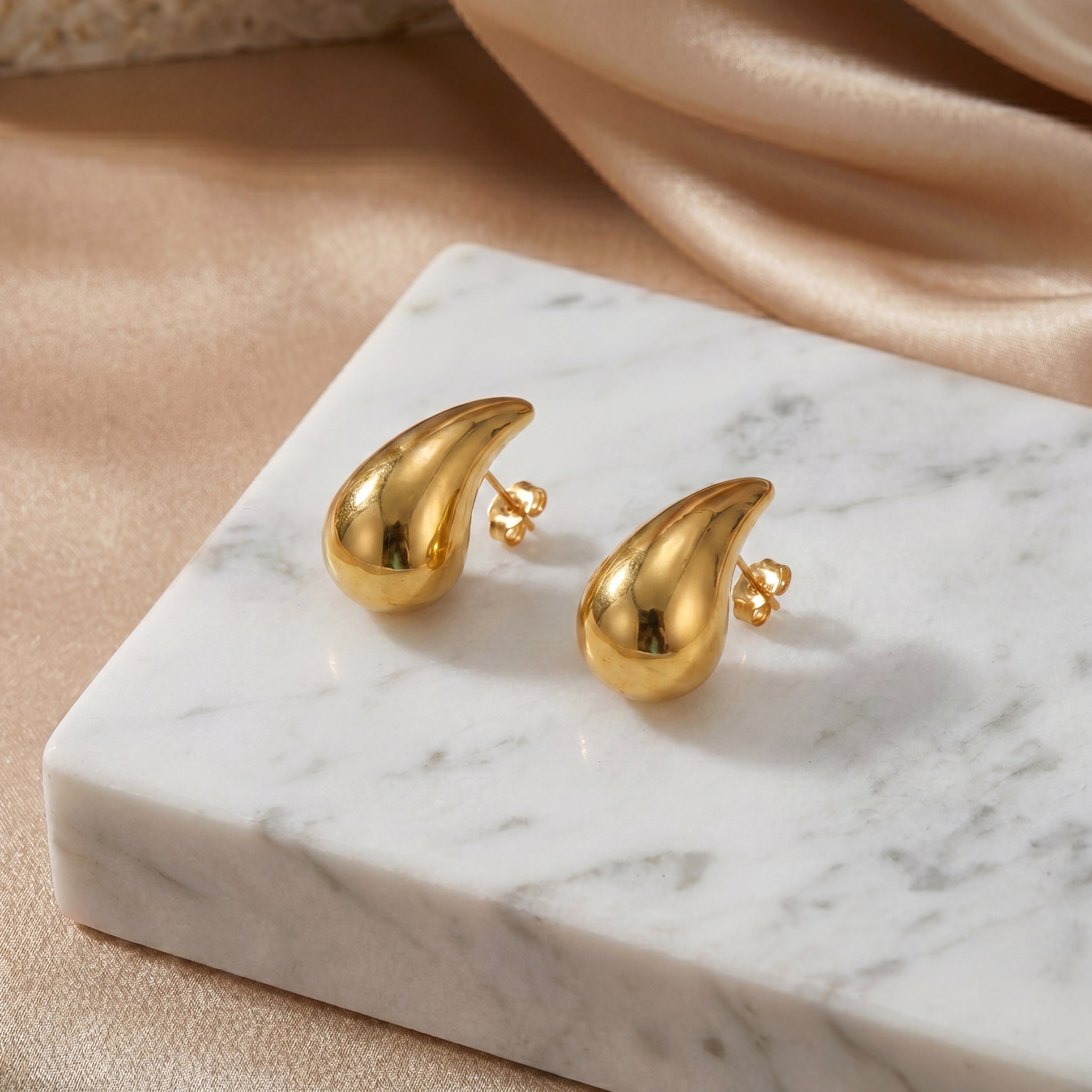 Pendientes "Liquid Gold" – Elegancia Orgánica y Atemporal