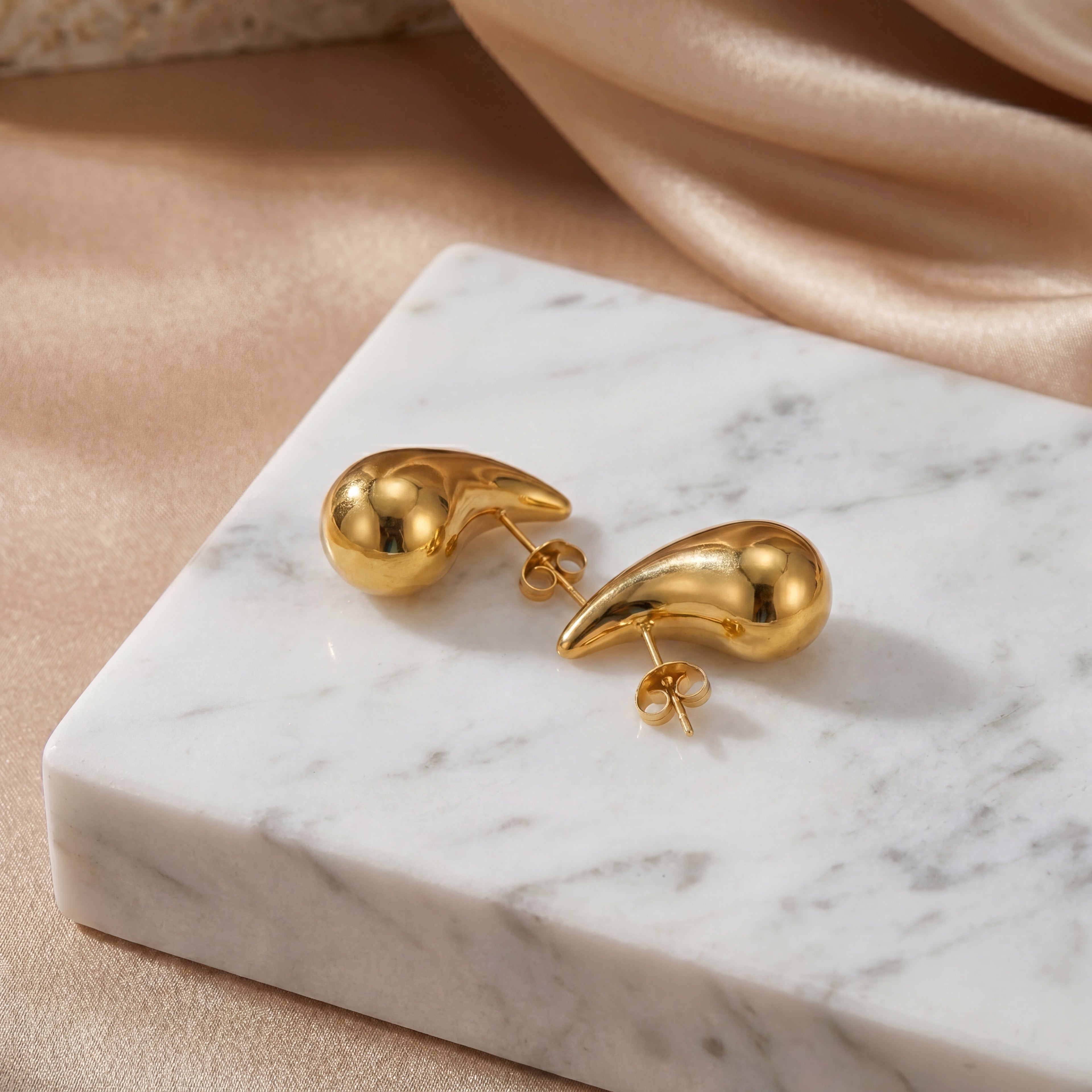 Pendientes "Liquid Gold" – Elegancia Orgánica y Atemporal