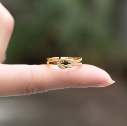 Knot Ring (in gold & silver & rose gold)