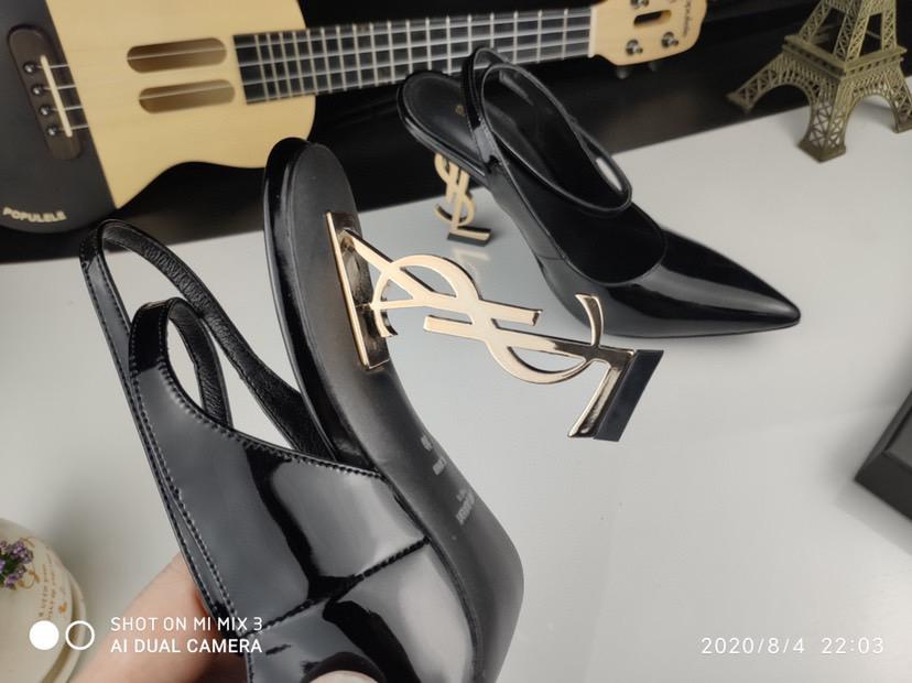 Sculpted Heel Ankle Strap Sandals
