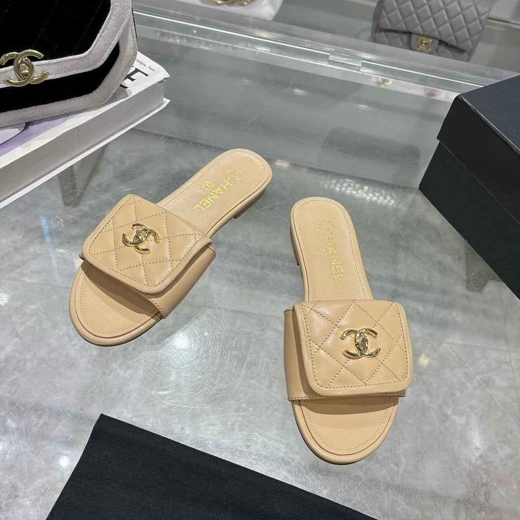 Quilted Slip-On Flat Sandals