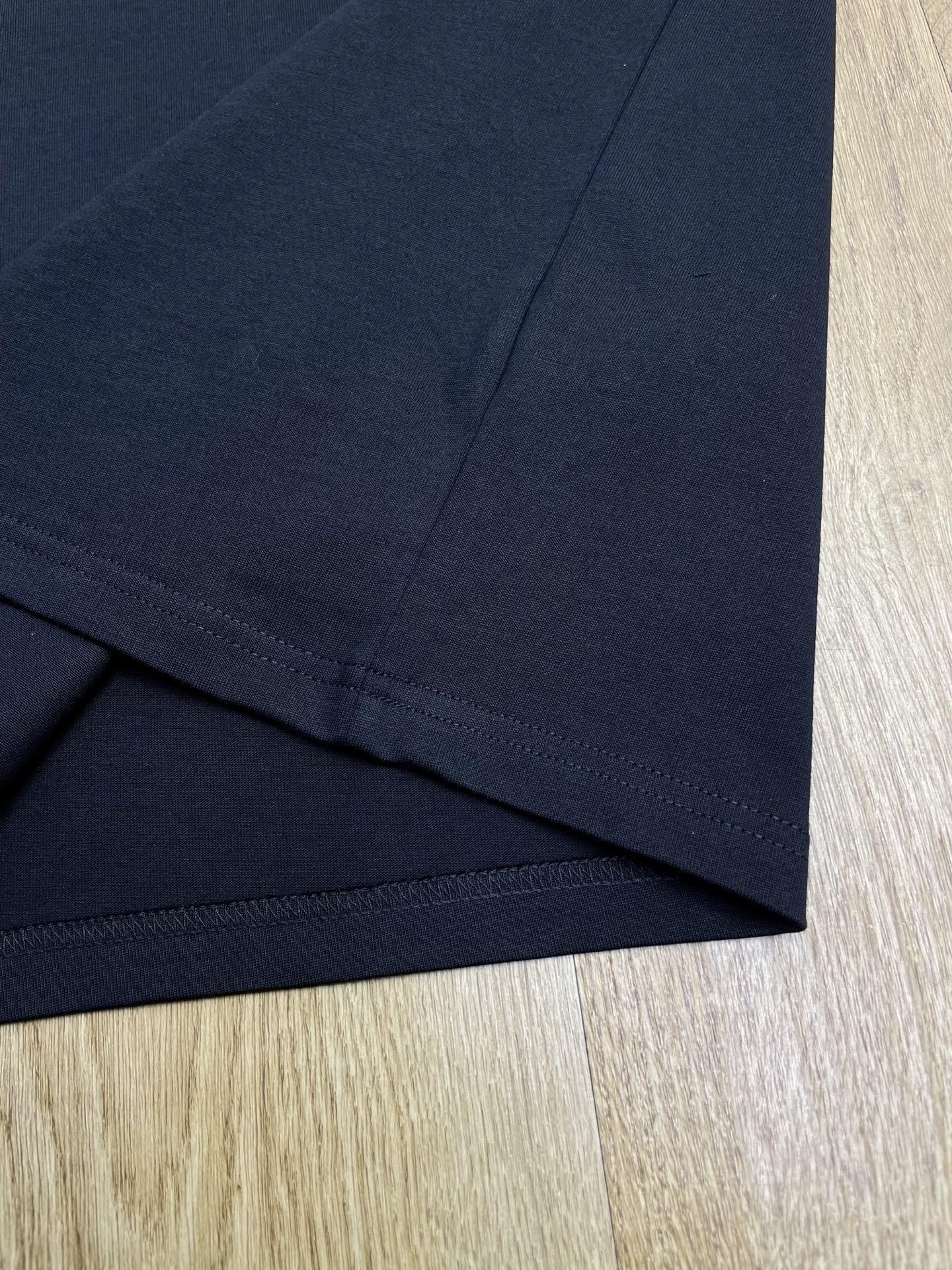 Minimal Fit Tee
