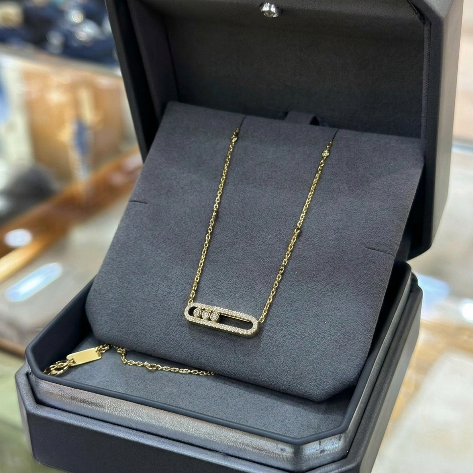 Mira Amor Necklace (in silver & gold)